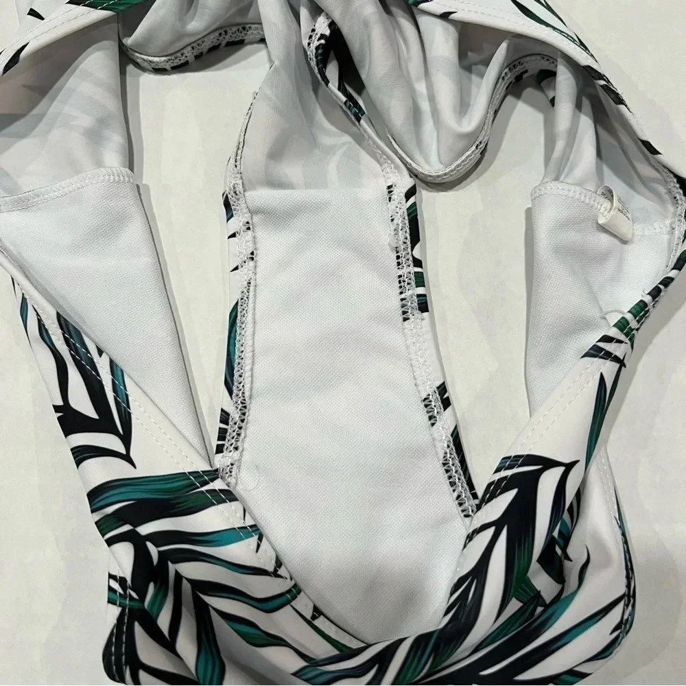 SHEIN floral bikini bottoms Size Large - Picture 7 of 7